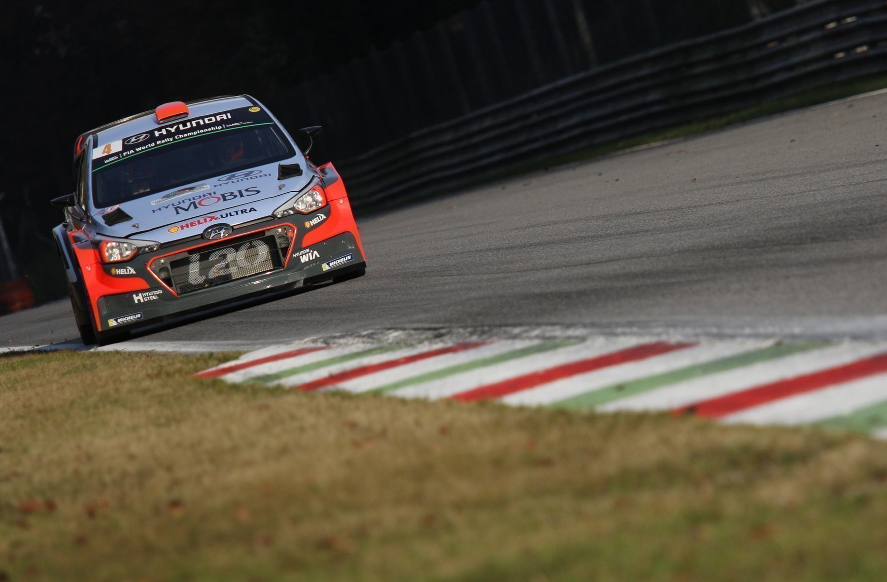 Вот уже третий год подряд корейский производитель неизменно присутствует на гонке в Монце, отправляя туда одного из своих пилотов