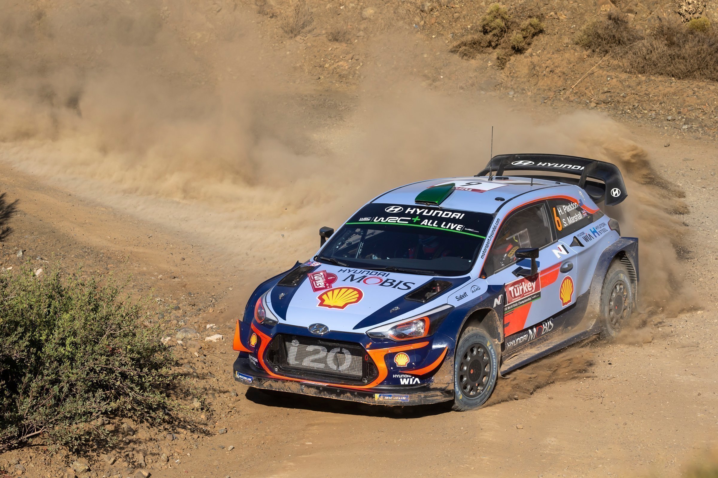 Третий результат в гонке достался Хэйдену Пэддону, который так же спокойно довел гонку до конца, став лучшим из пилотов Hyundai