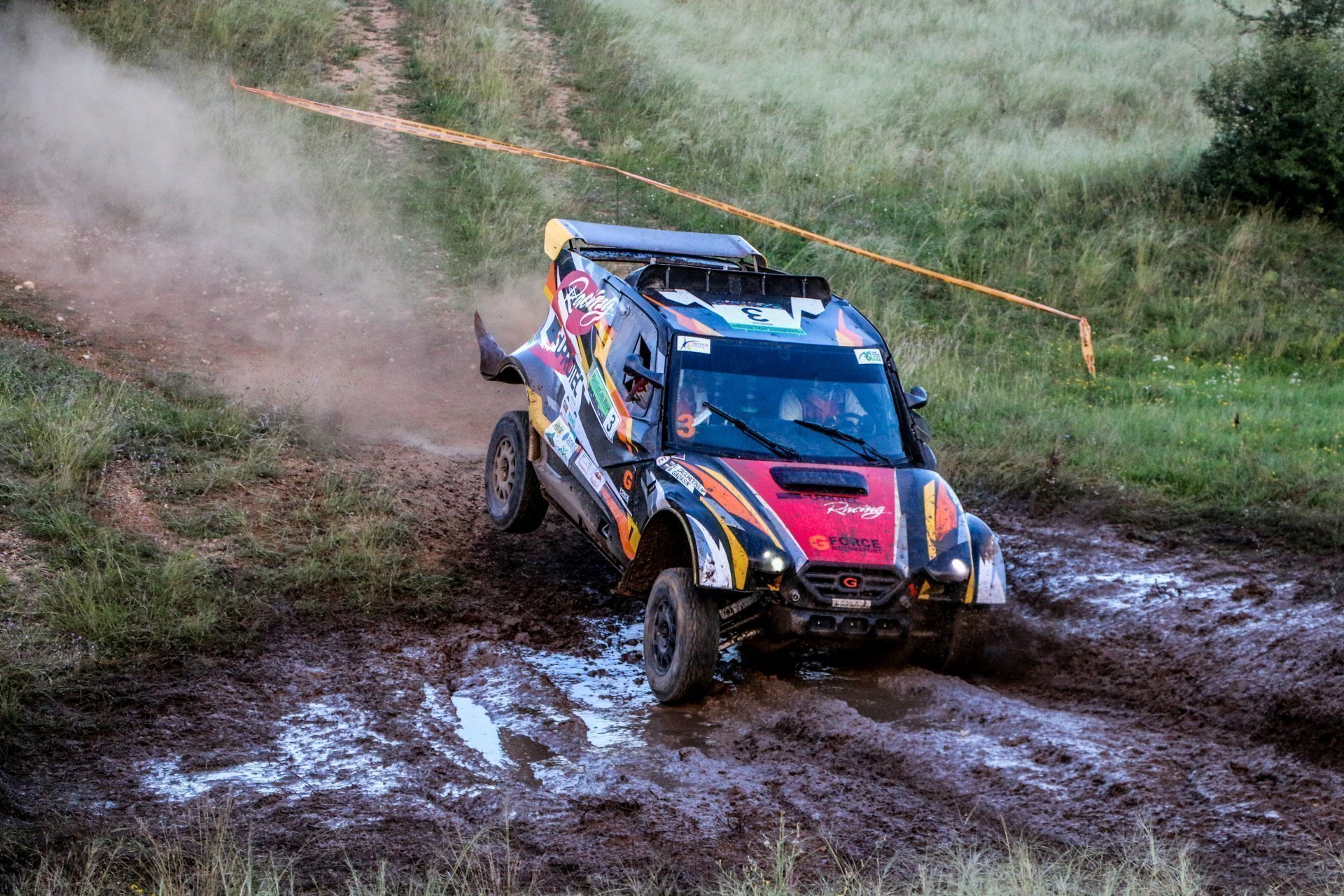 На одну победу меньше у выступающего сейчас в составе команды Suprotec Racing Бориса Гадасина