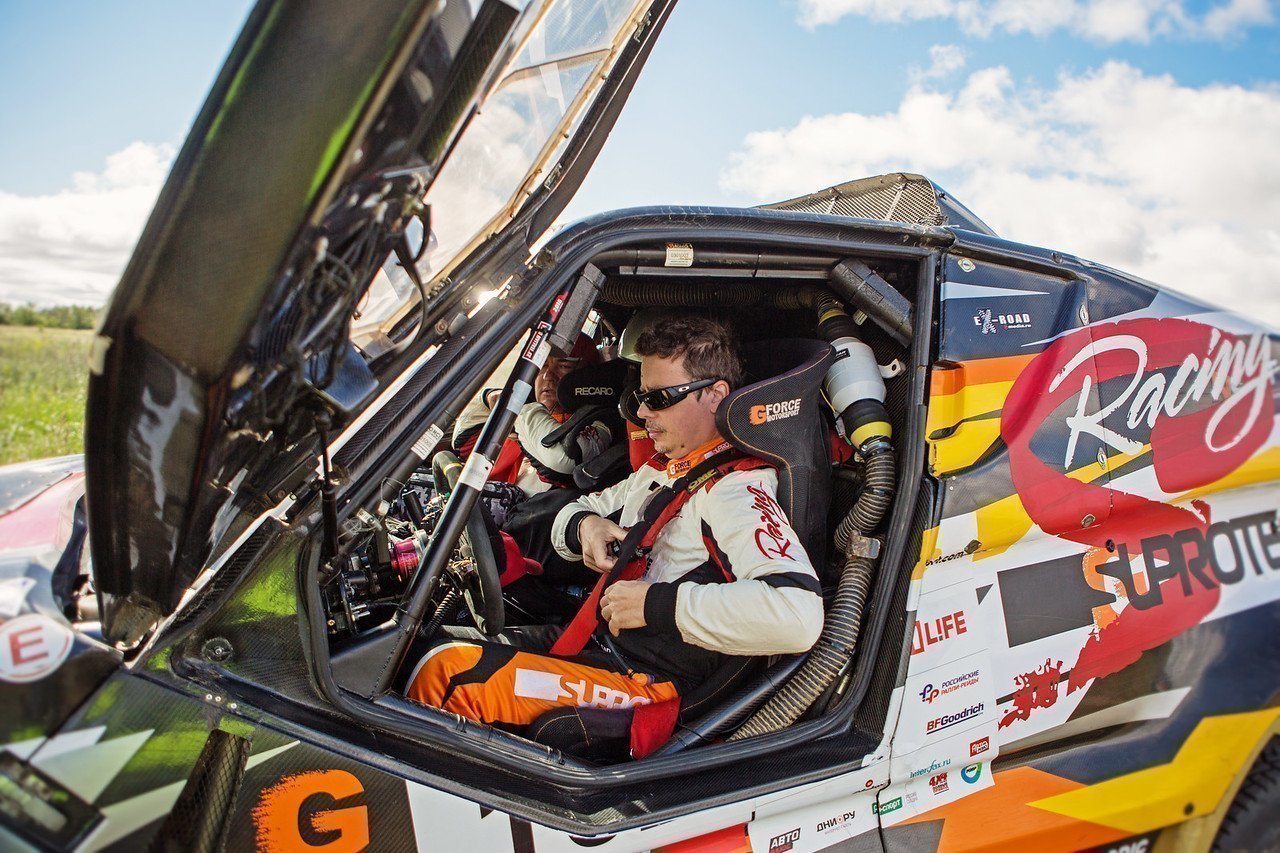 Бориса Гадасина – самого именитого рейдовика, участвовавшего в «Великой степи – Дон» – вряд ли кто-то назовёт не слишком опытным гонщиком