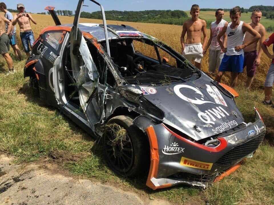     Как обычно, получил очень дорогой урок, но скорость и уверенность есть – это главное. И я с нетерпением жду момента, когда снова сяду за руль. Если бы была возможность поехать завтра с помощью Rally2, я бы обязательно это сделал…