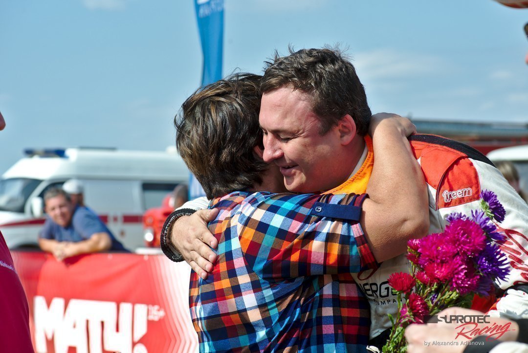 Все же спорт без преданных болельщиков, ну или хотя бы заинтересованных зрителей - история не слишком интересная